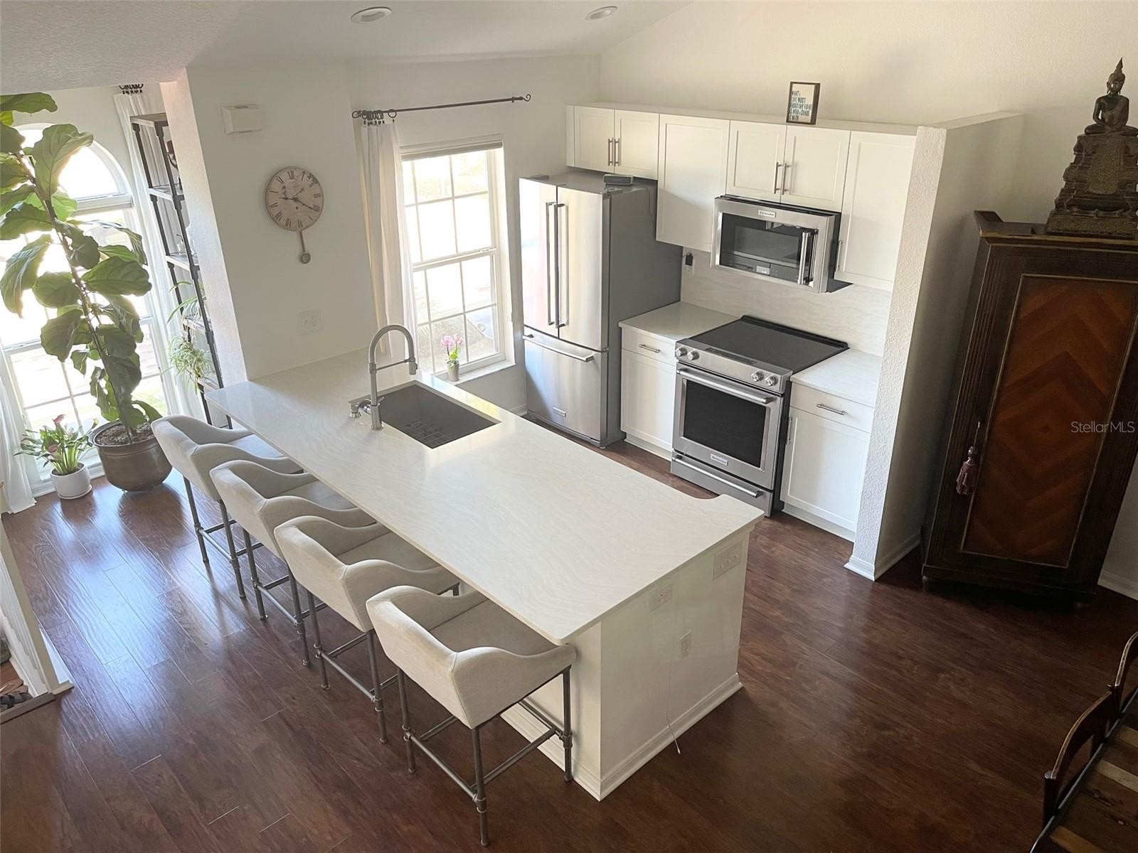 4275 CASTLEBRIDGE LN #1324