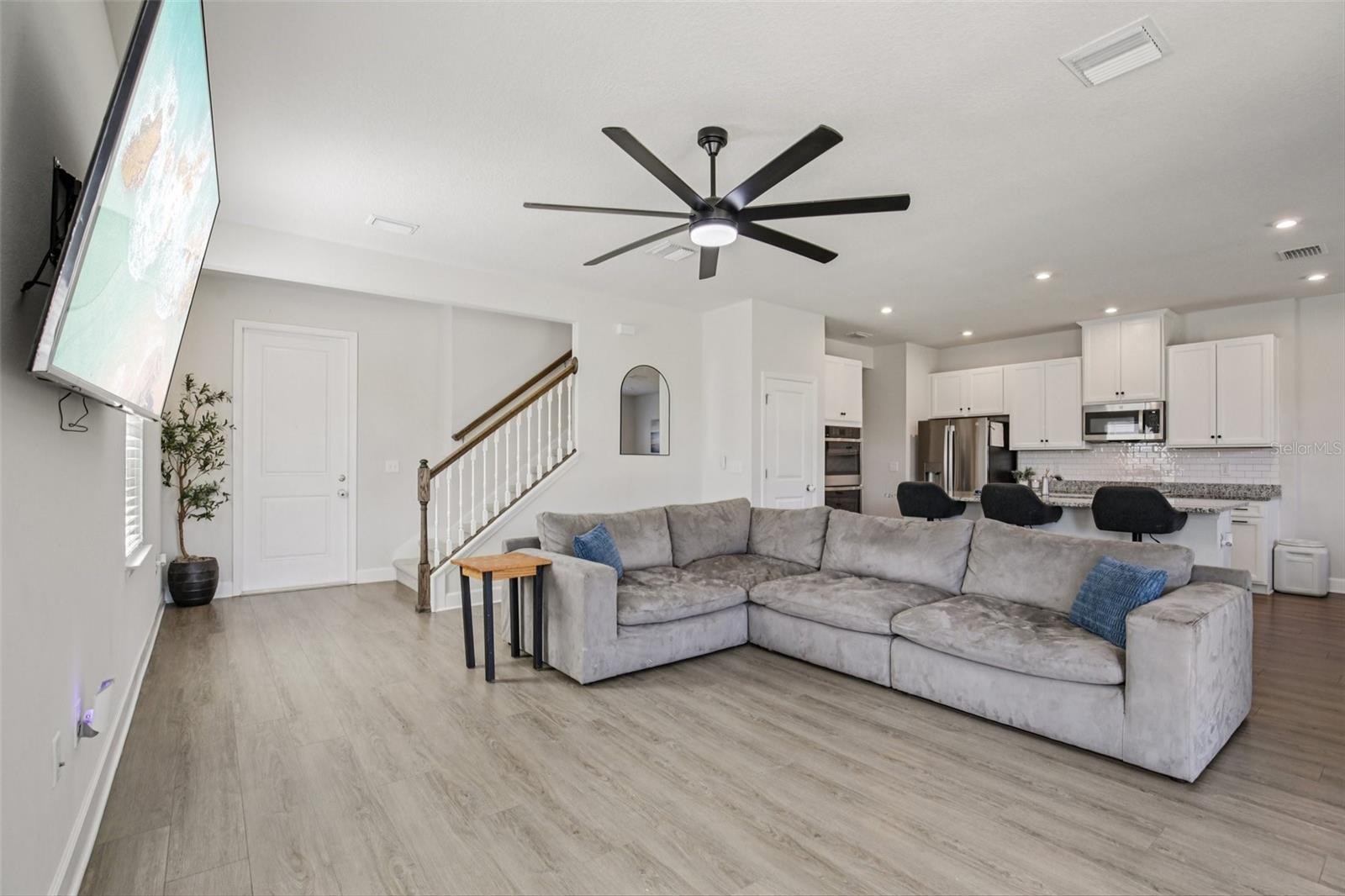 8712 STARRY NIGHT TER