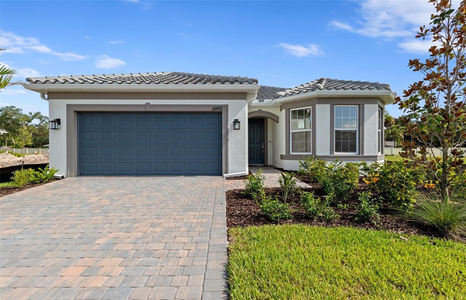 6990 MINNEOLA CT
