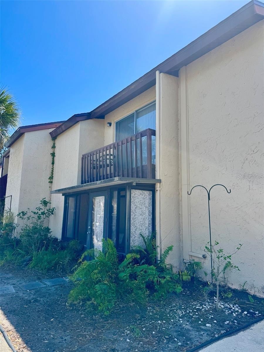 2632 HIDDEN LAKE DR N #E