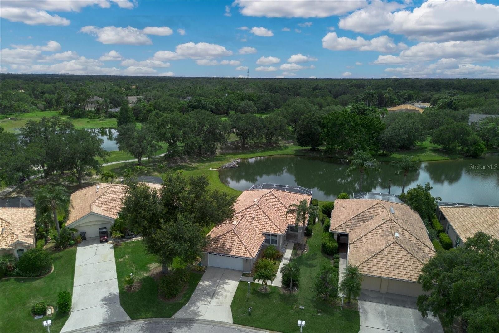 6726 HICKORY HAMMOCK CIR
