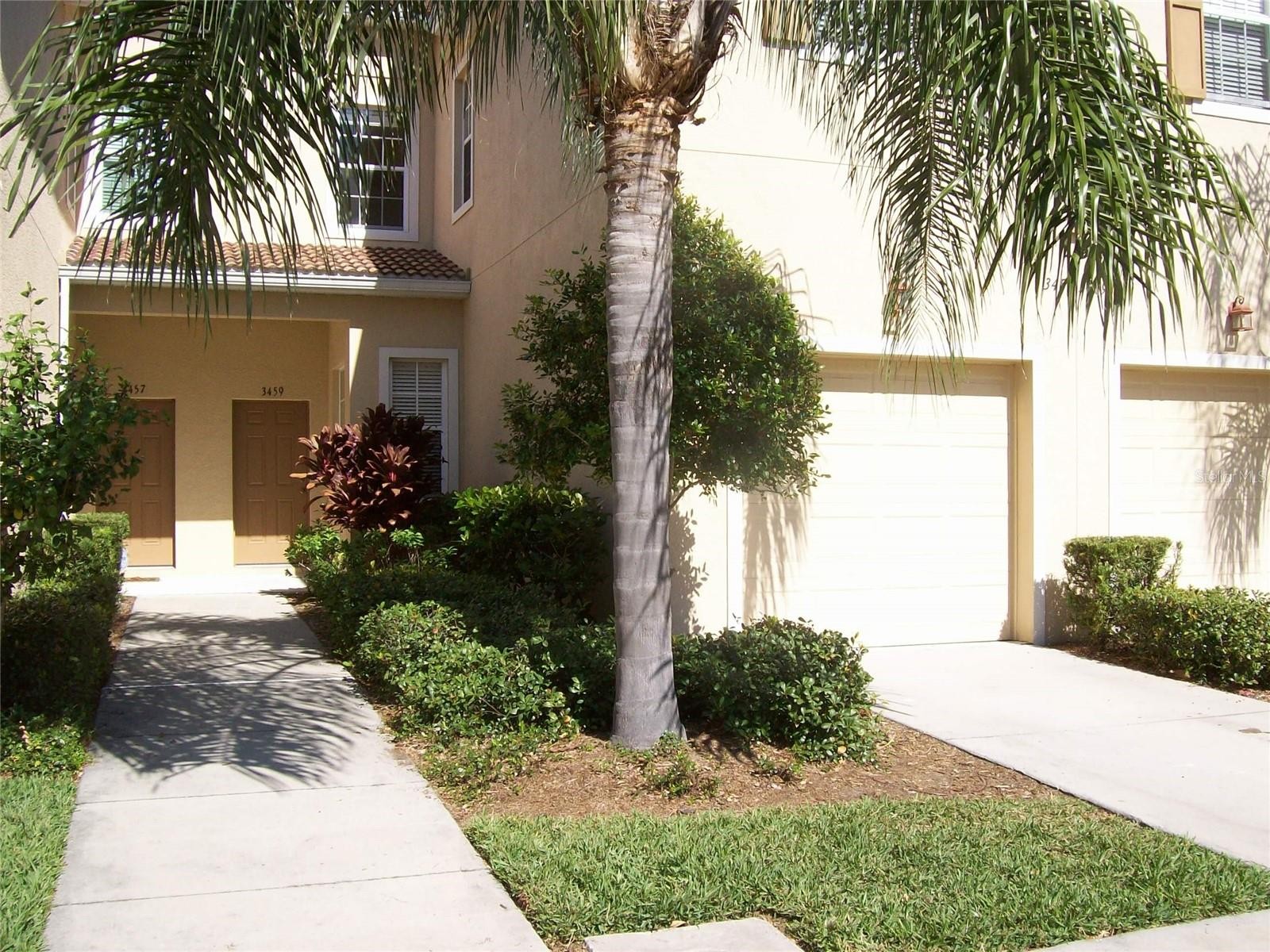 3459 PARKRIDGE CIR #18-103
