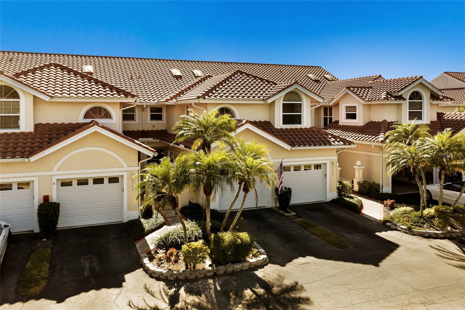 5590 GOLF POINTE DR #5590