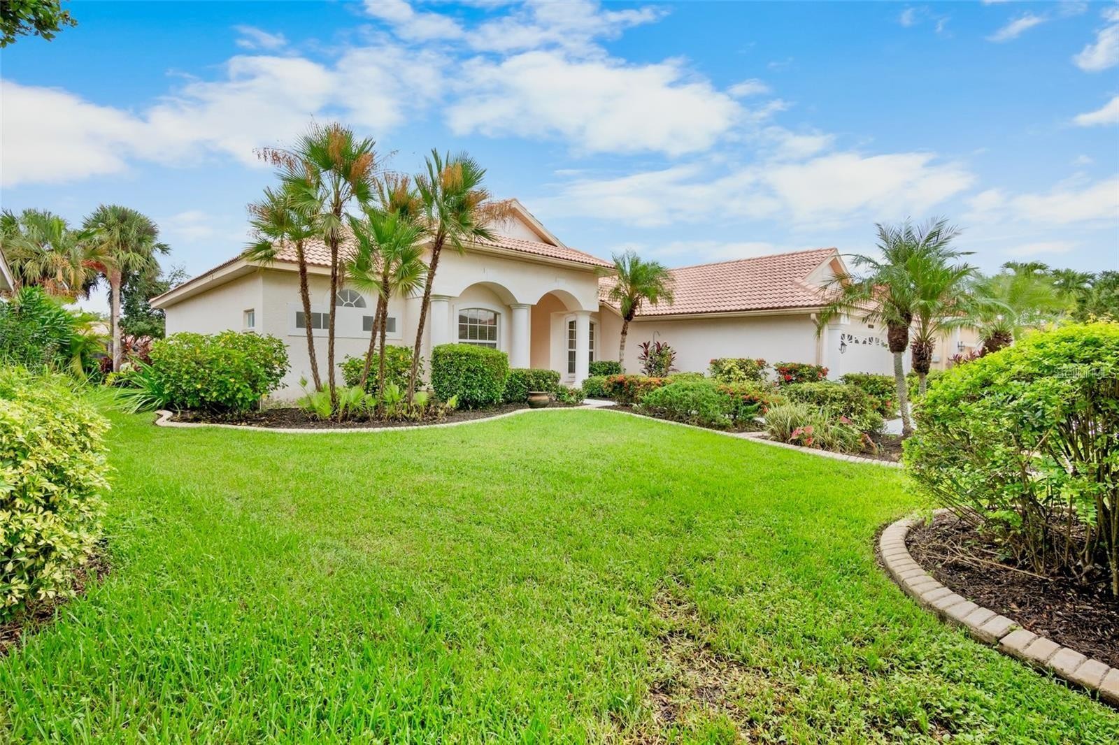 4971 SABAL LAKE CIR