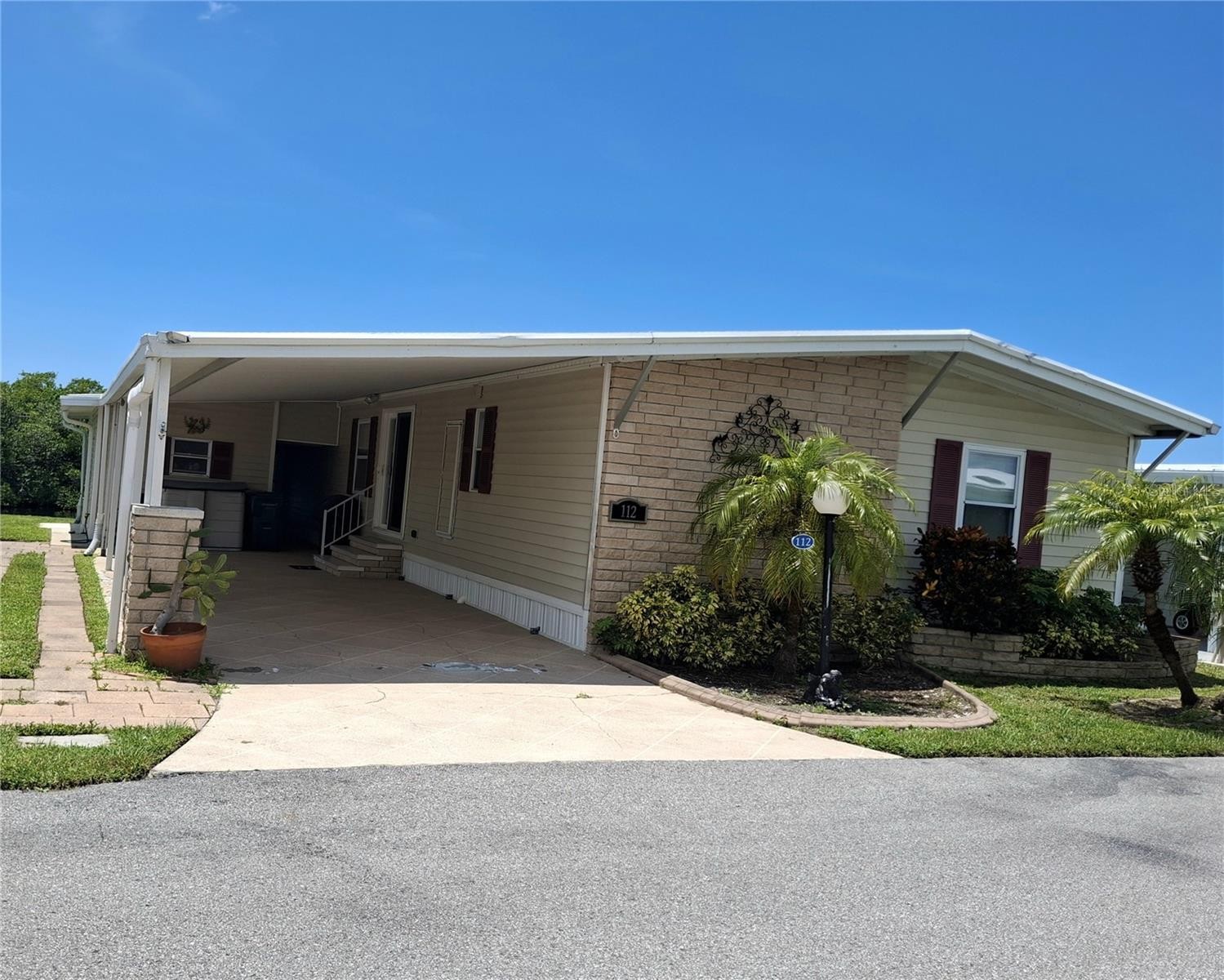 112 ISLAND POINT RD