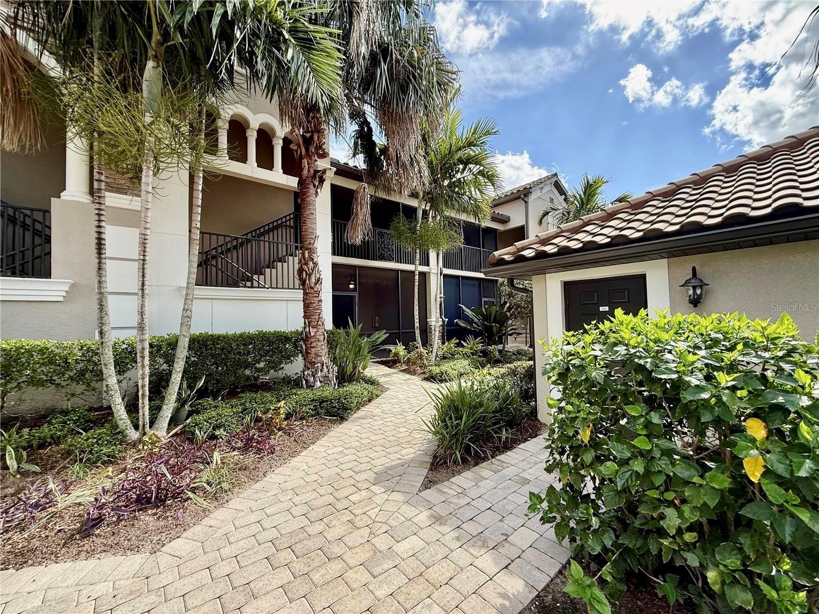 5538 PALMER CIR #104