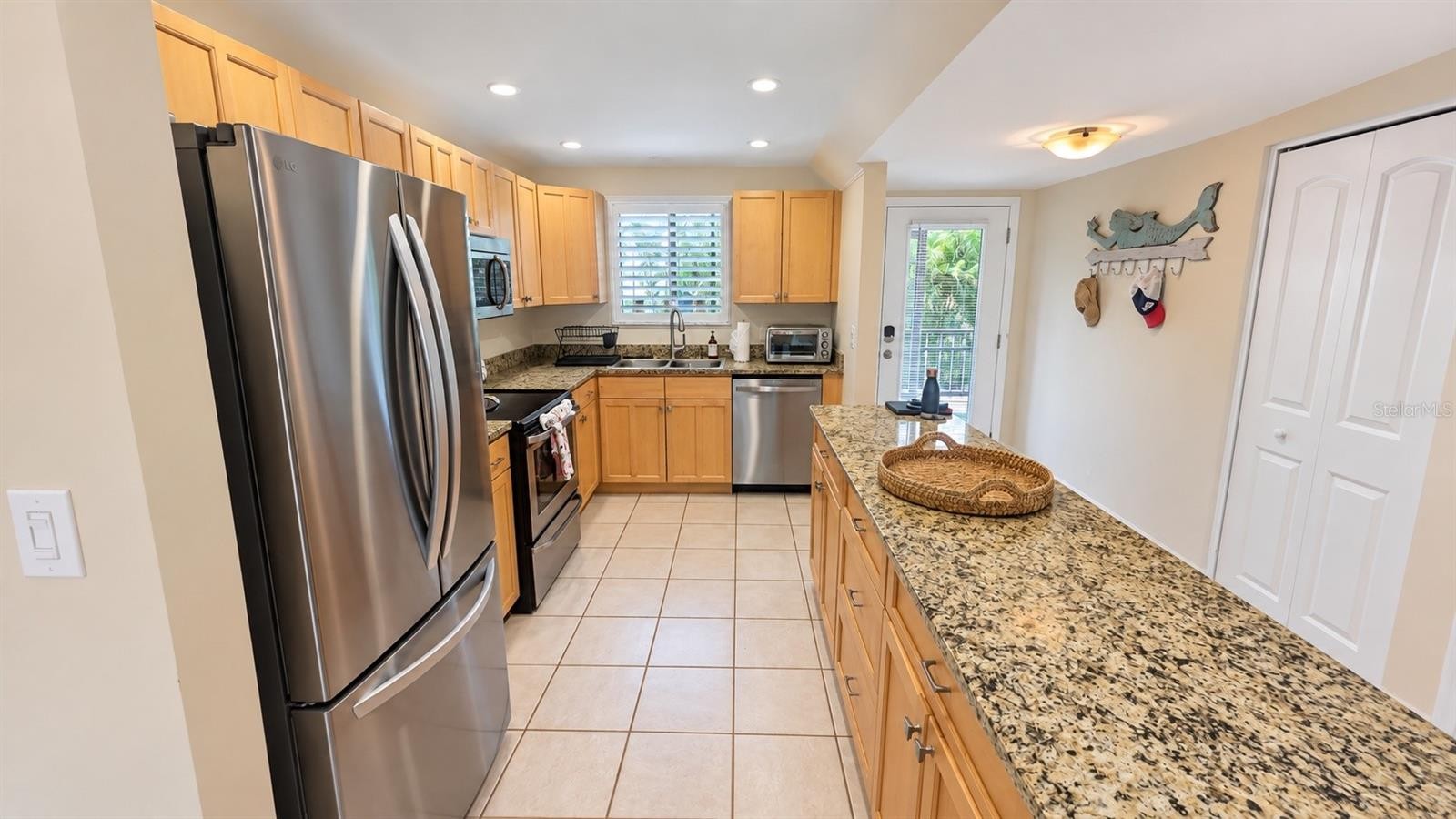 350 S POLK DR #207