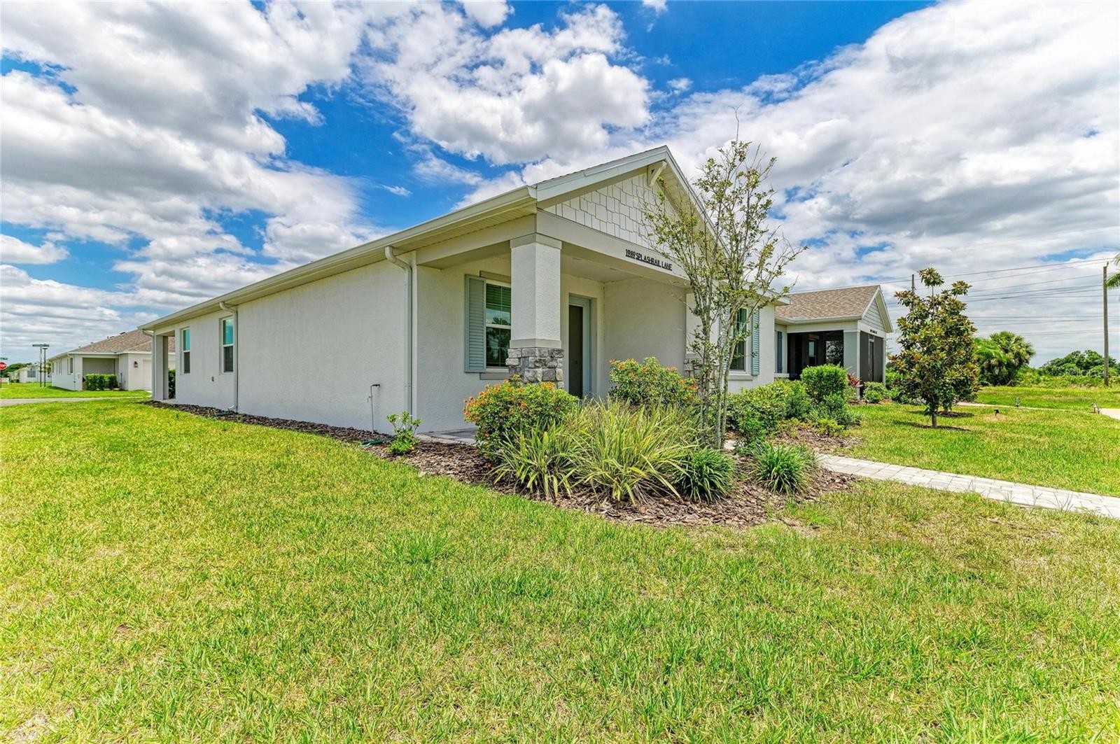 1989 SPLASHRAIL LN
