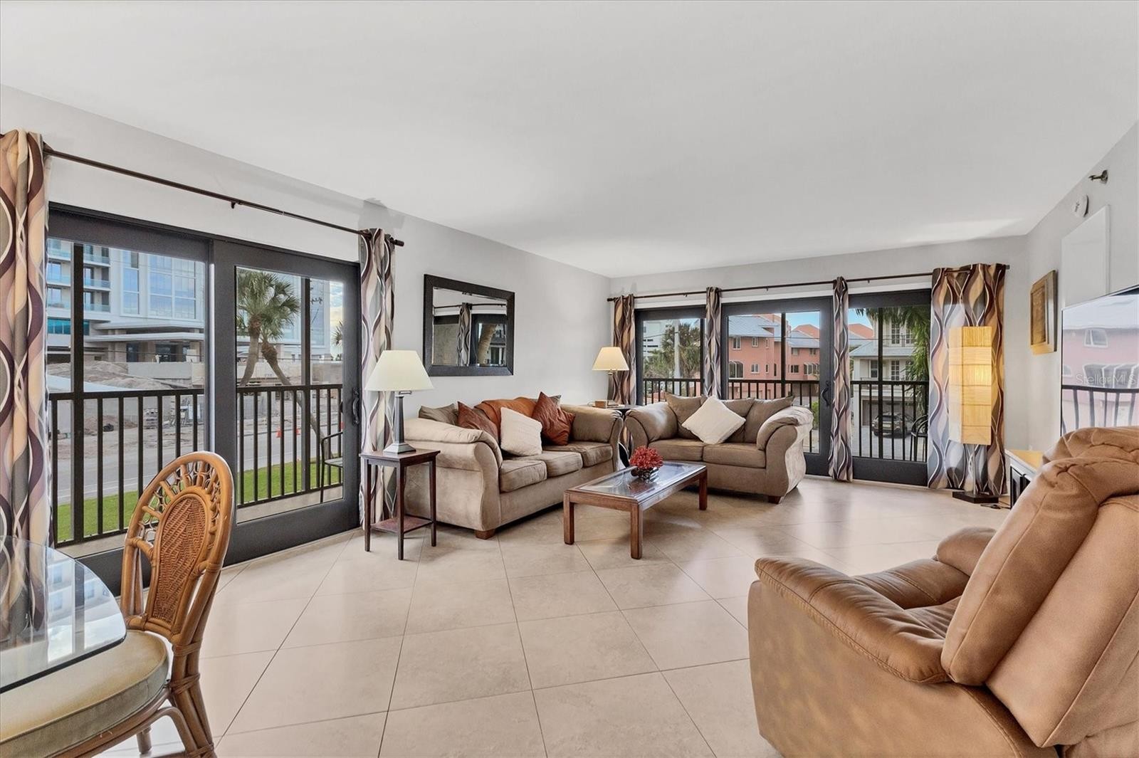 1001 BENJAMIN FRANKLIN DR #201