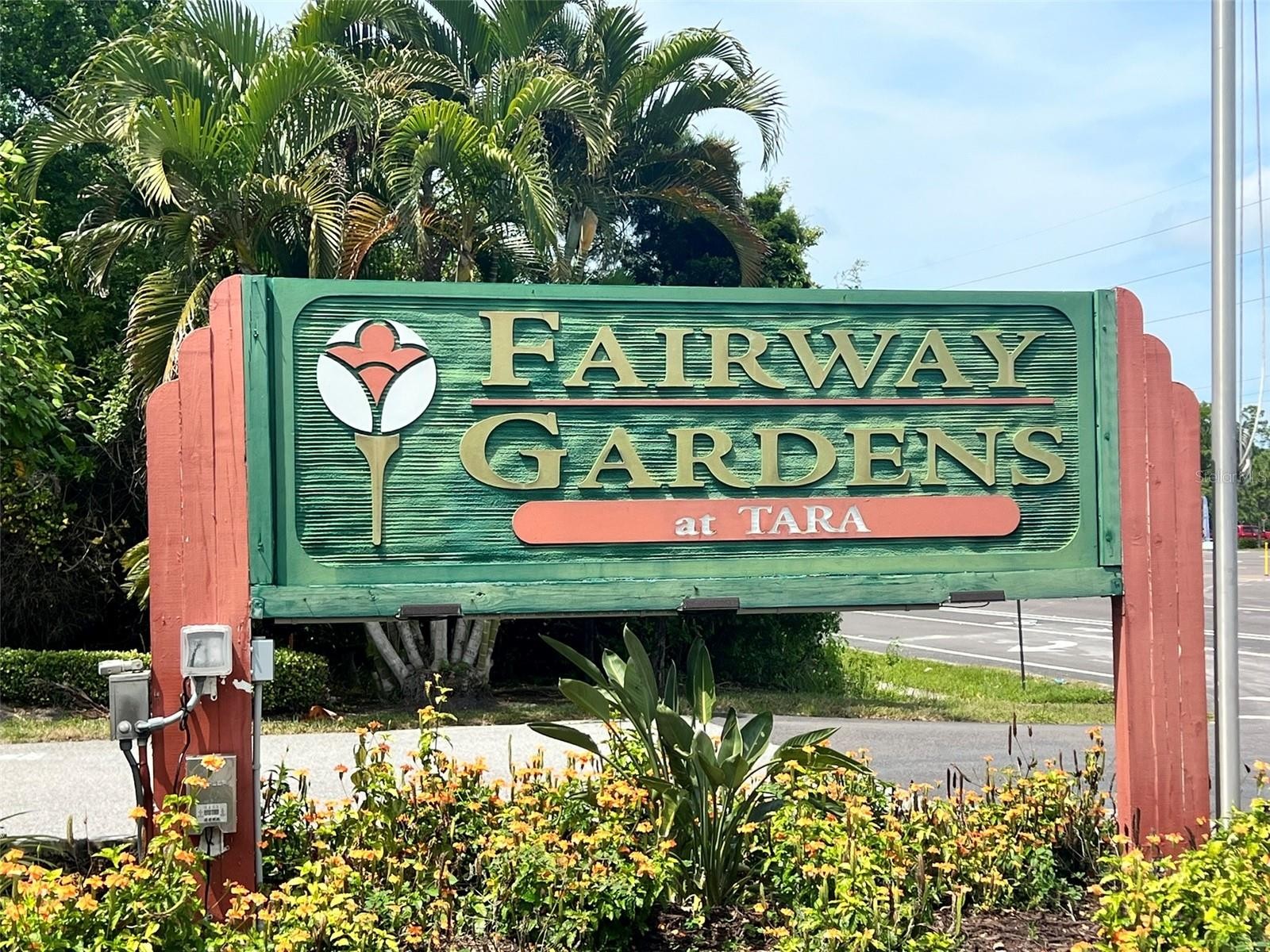 6582 FAIRWAY GARDENS DR #6582