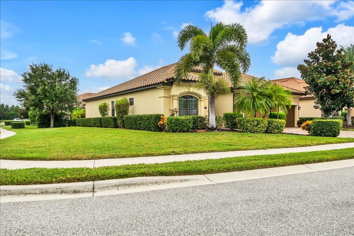 13003 BELKNAP PL