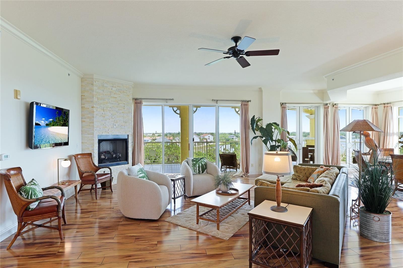 1308 OLD STICKNEY POINT RD #WP3