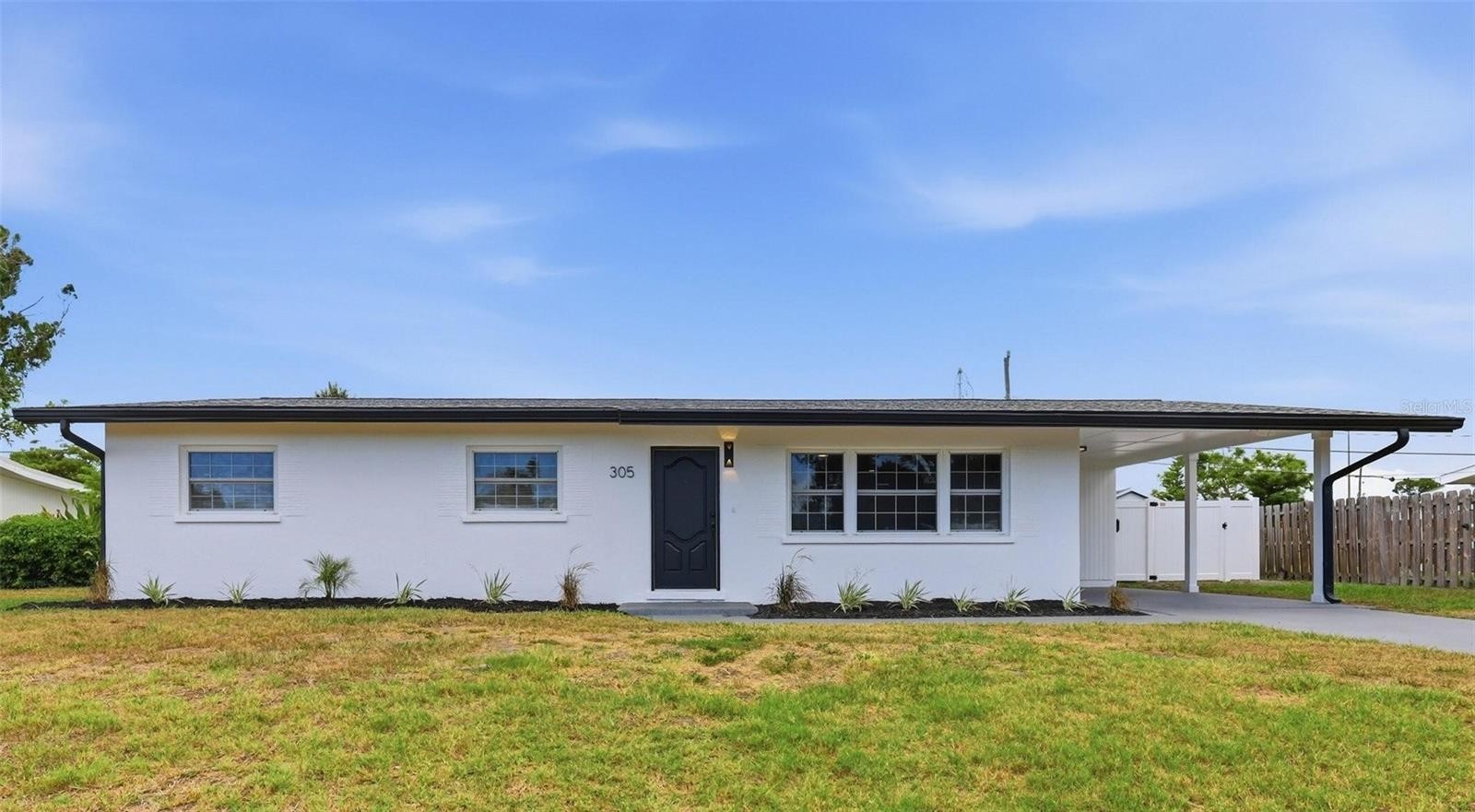 305 GLEN OAK RD