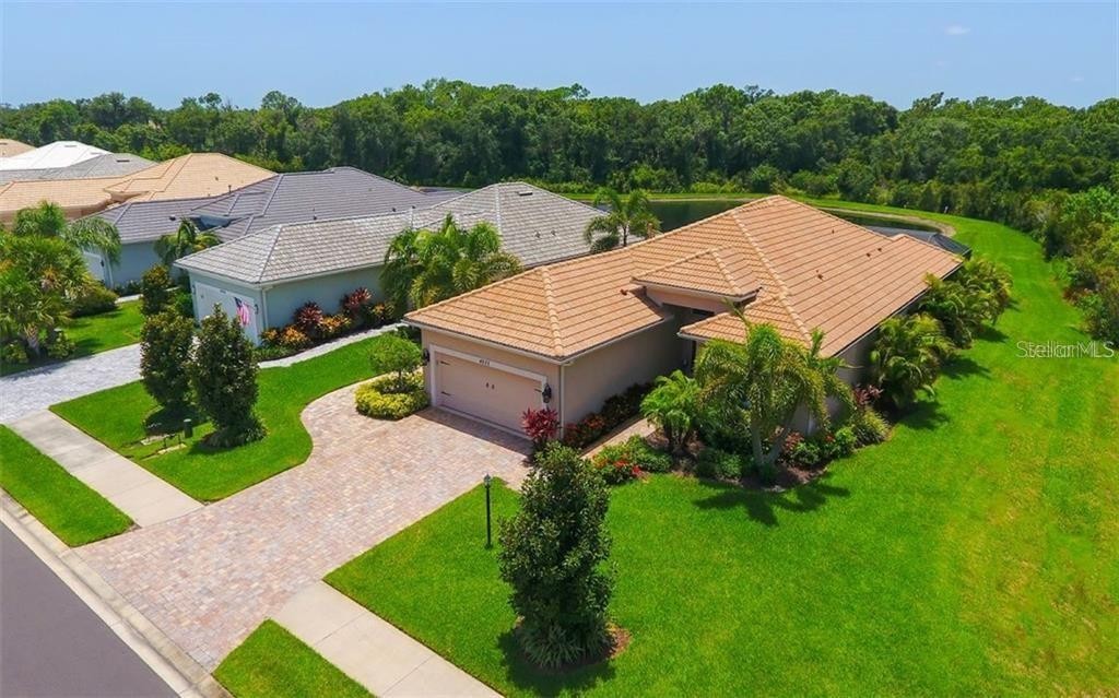 4932 TOBERMORY WAY