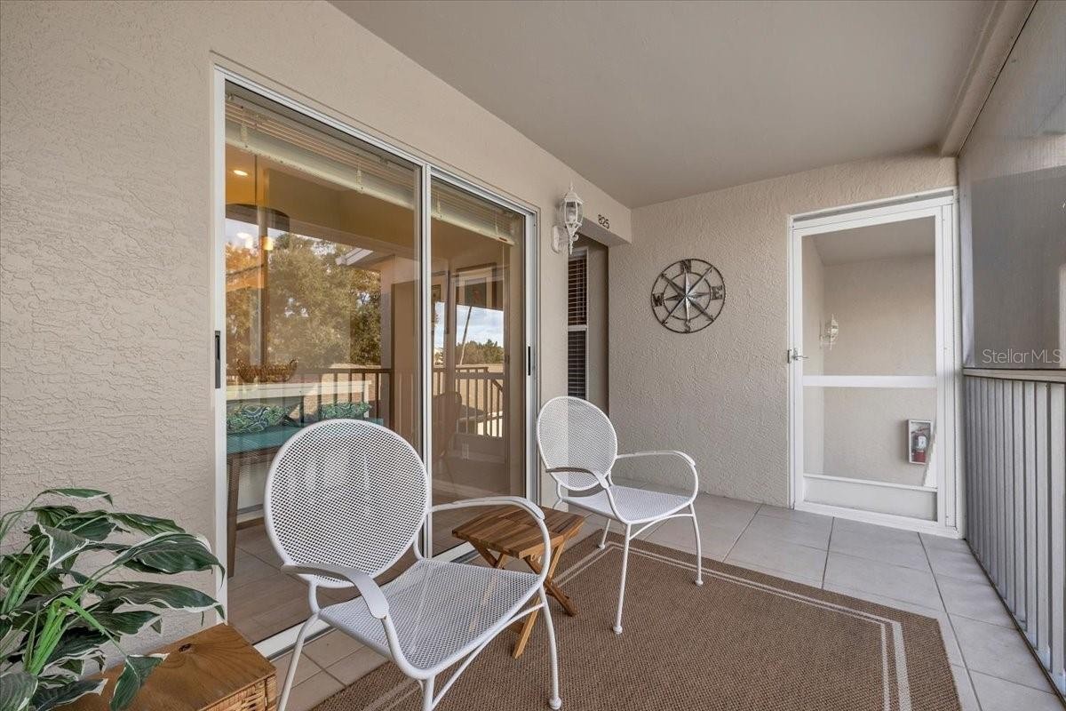 9601 CASTLE POINT DR #825