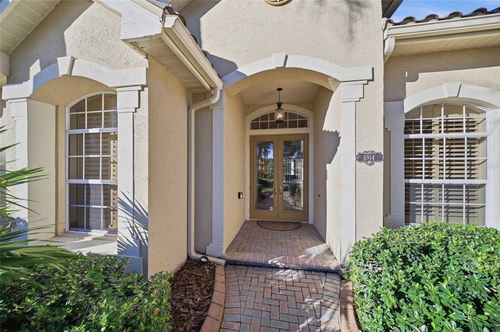 6914 TREYMORE CT
