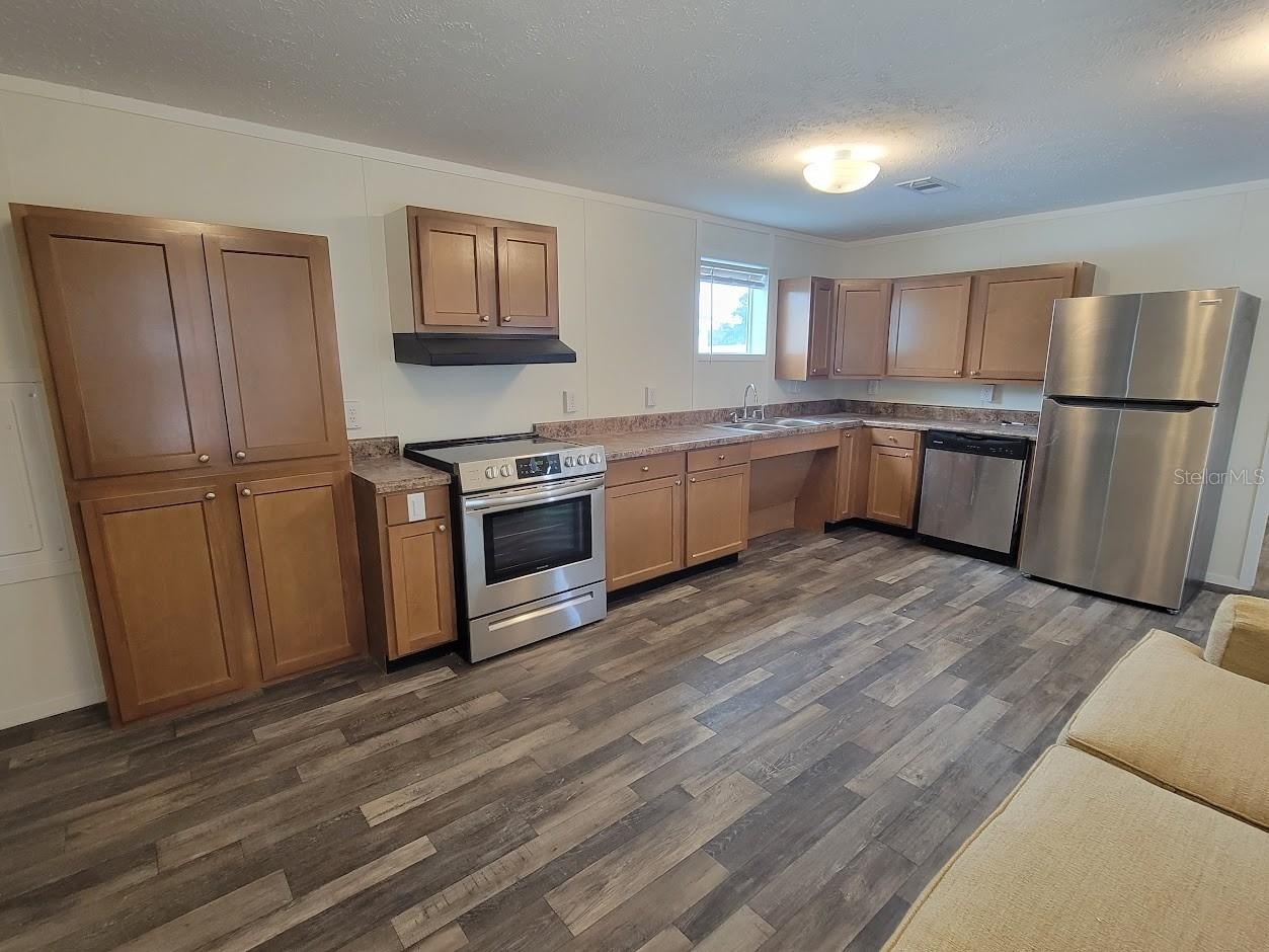 5700 HOLIDAY PARK BLVD