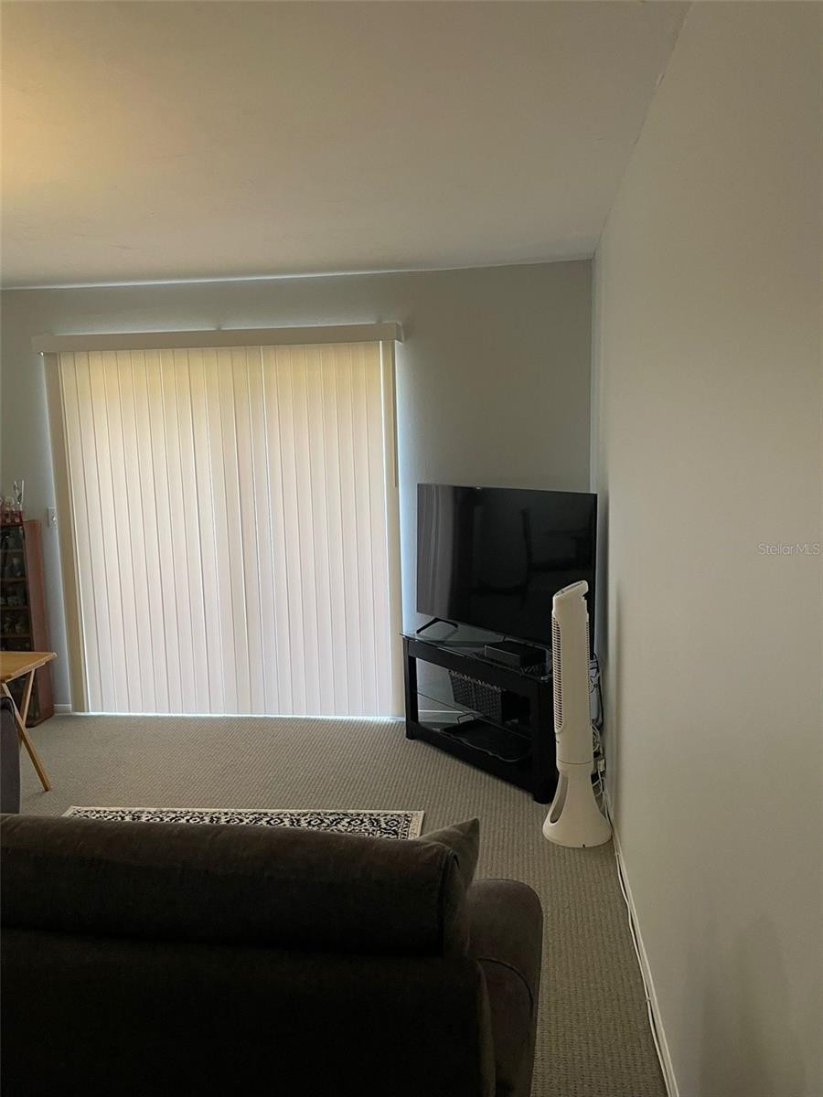 2725 HIDDEN LAKE BLVD #C