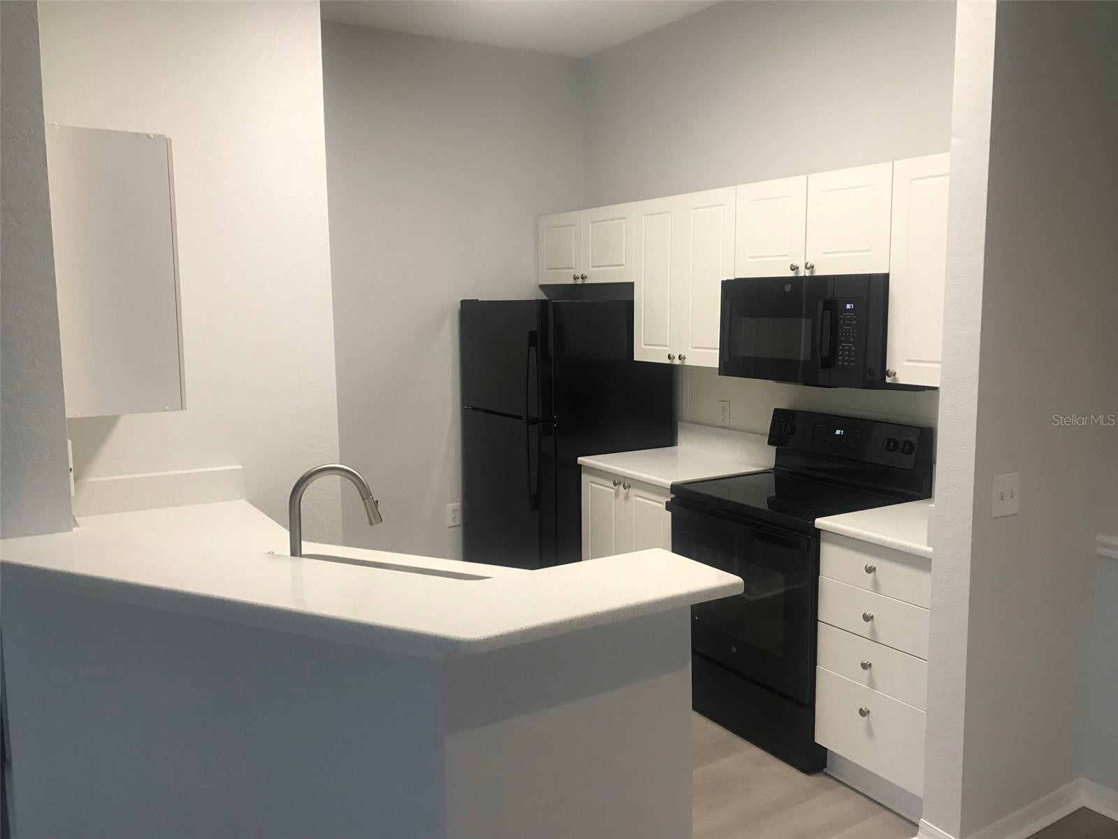 5122 NORTHRIDGE RD #306