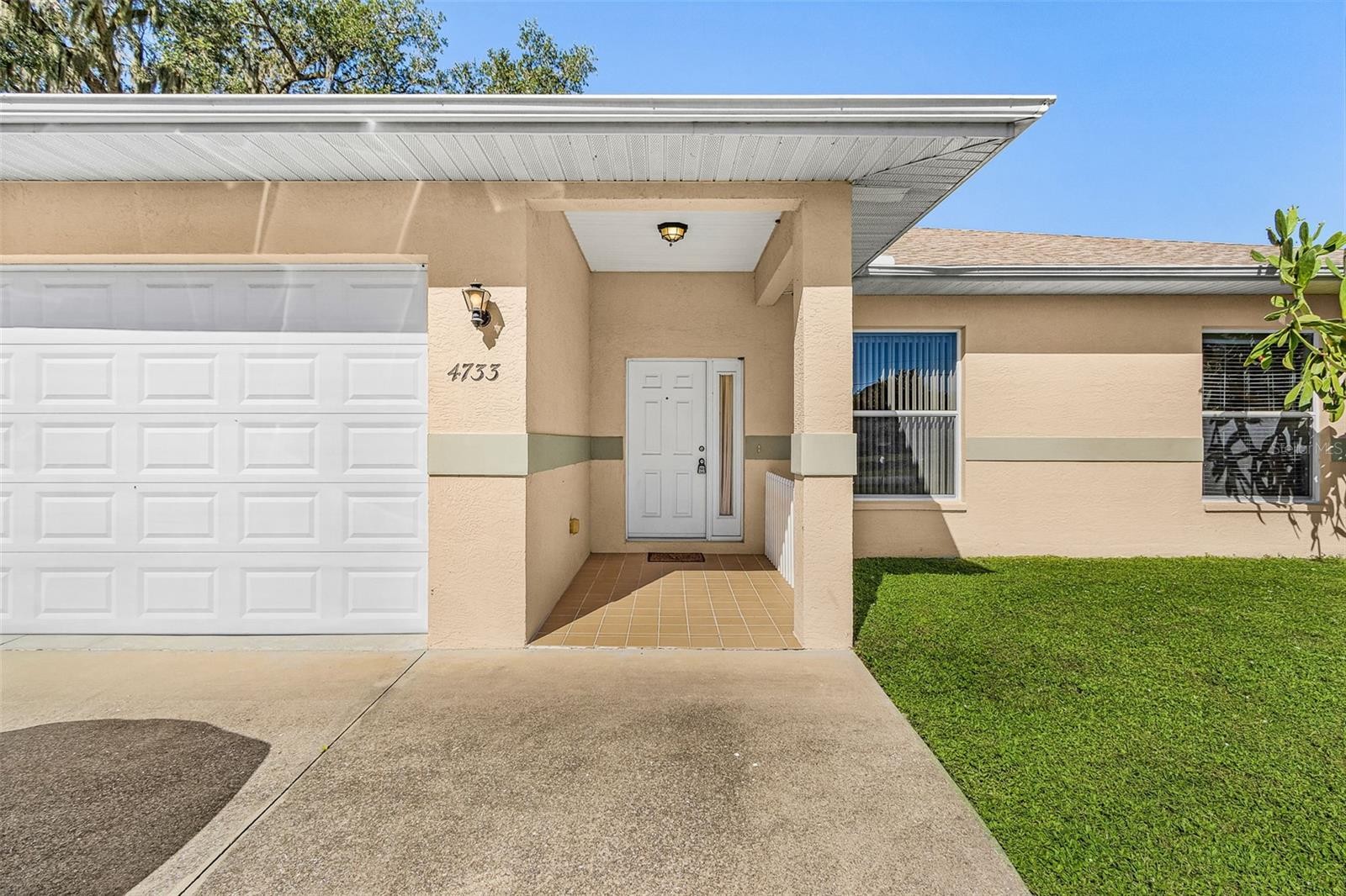 4733 S CRANBERRY BLVD