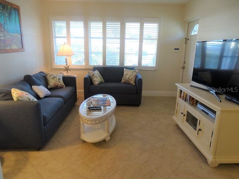 6020 MIDNIGHT PASS RD #3