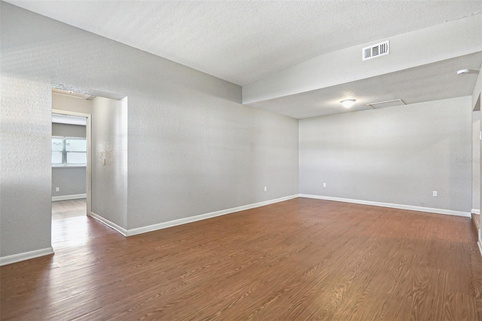 804 68TH AVE W