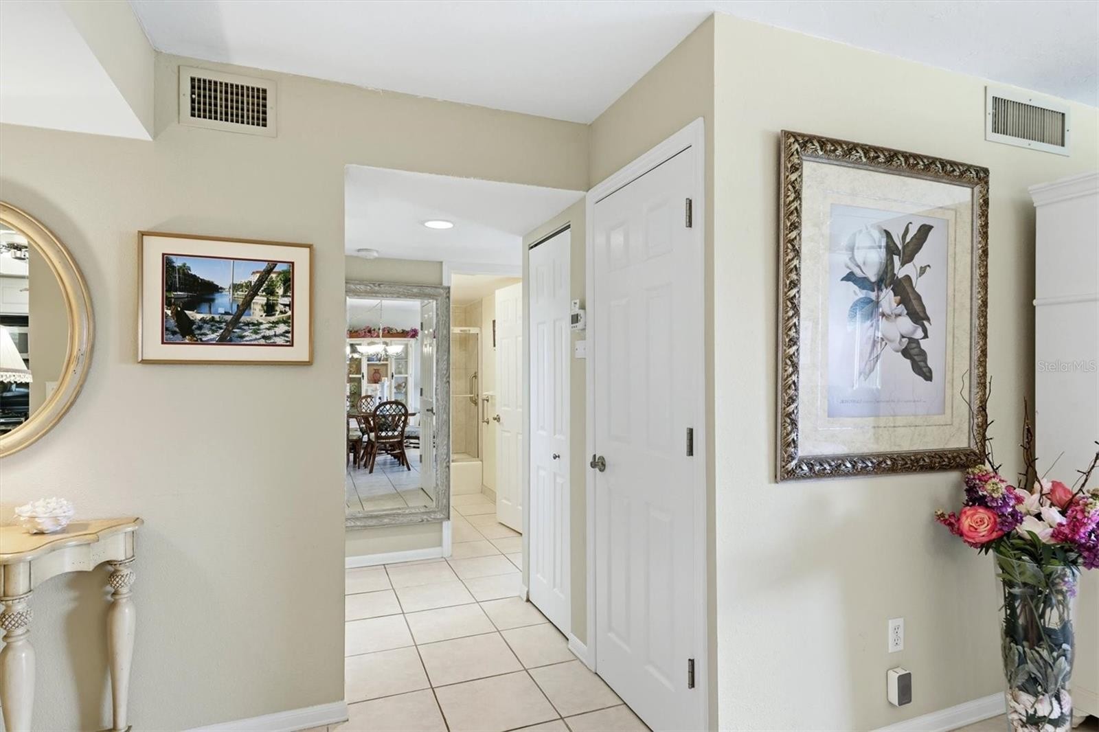 1215 S PORTOFINO DR #406