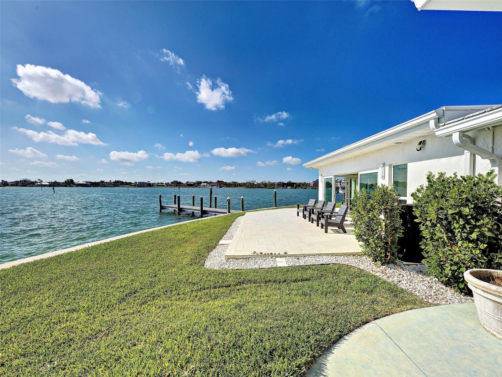 885 WHITE CAP CIR #34