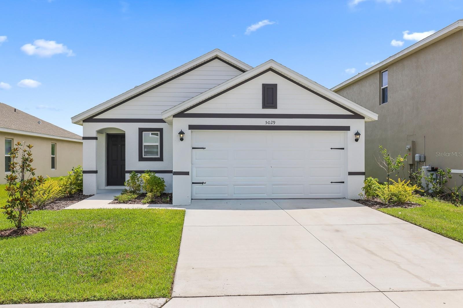 5029 ROCKY COAST PL