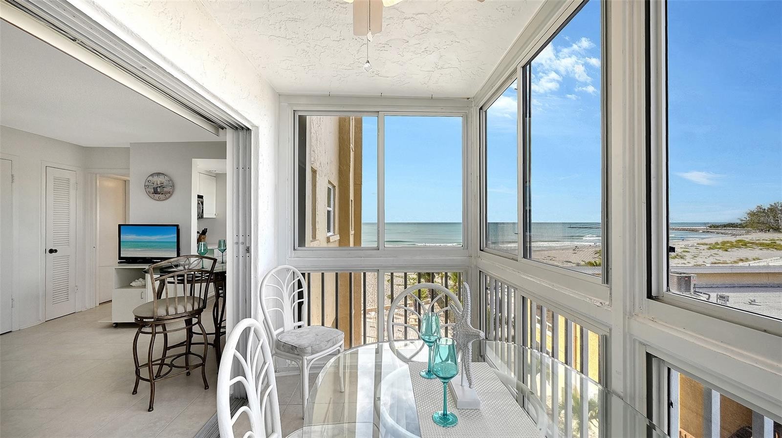 1255 TARPON CENTER DR #414