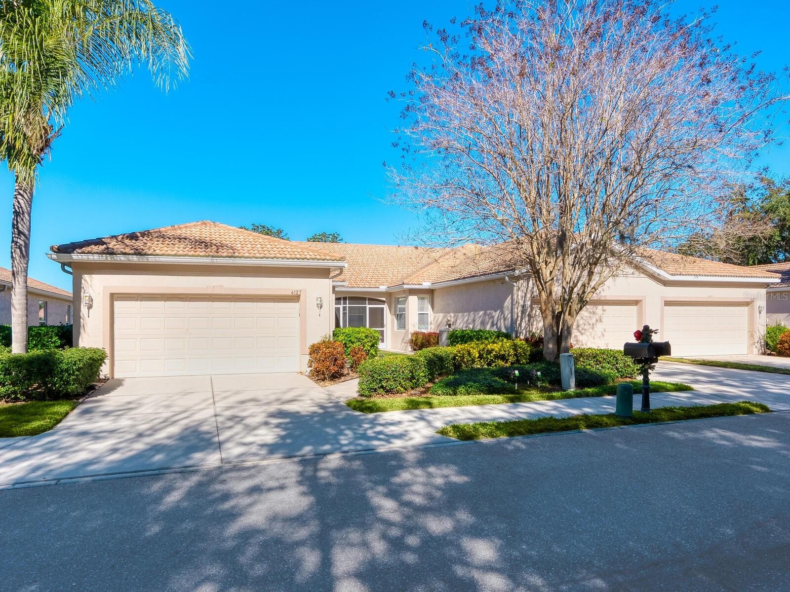 4127 CASCADE FALLS DR