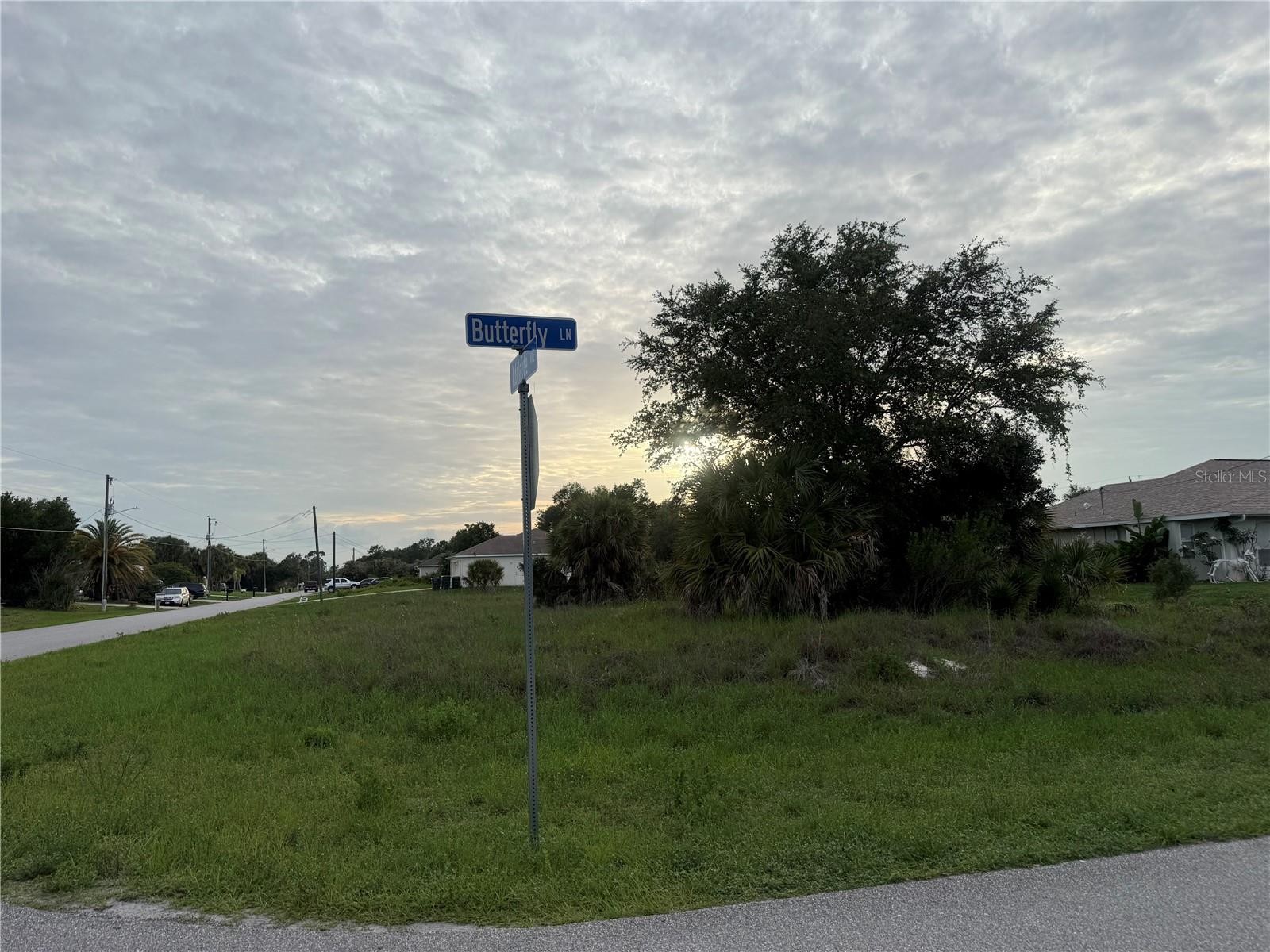 ADELAIDE AVE