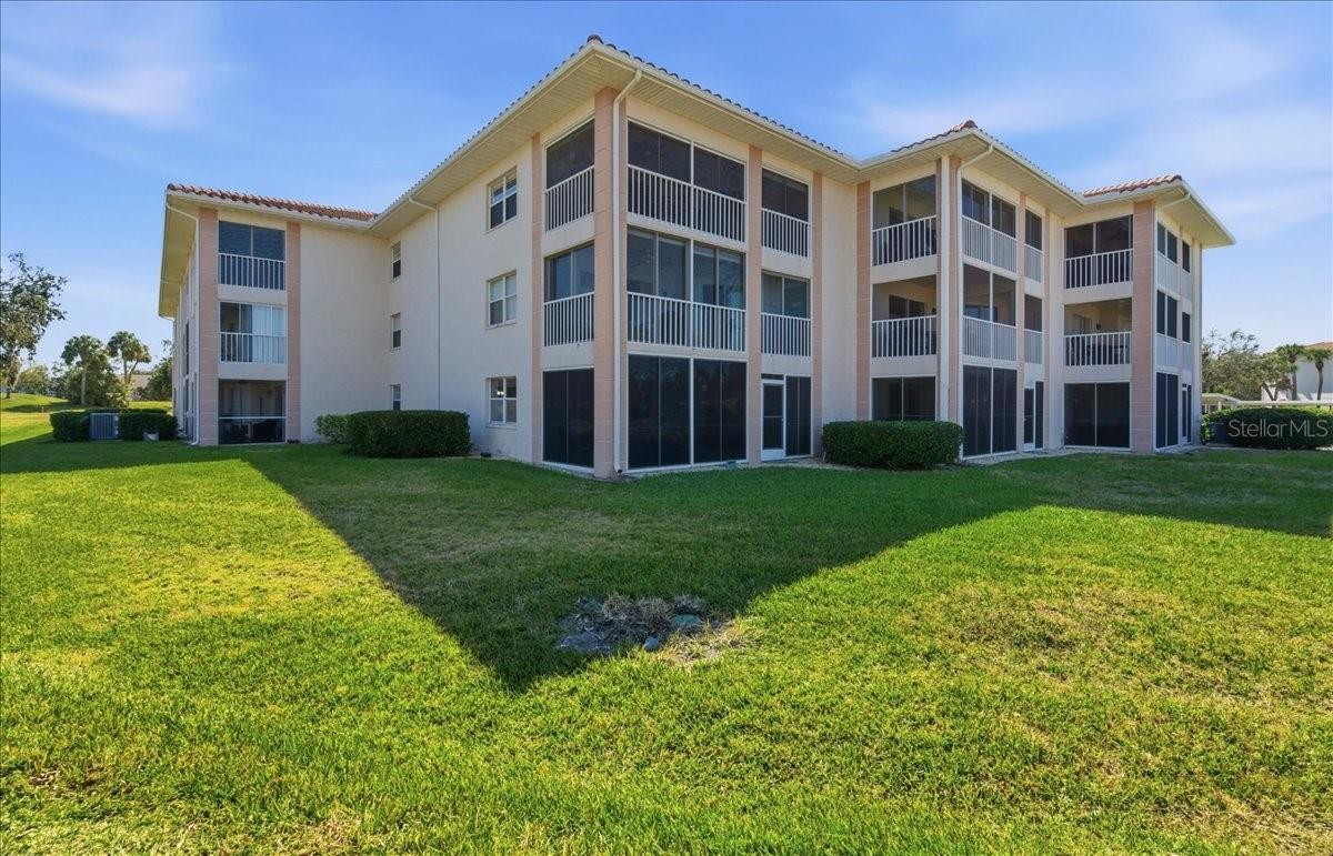 6505 STONE RIVER RD #207