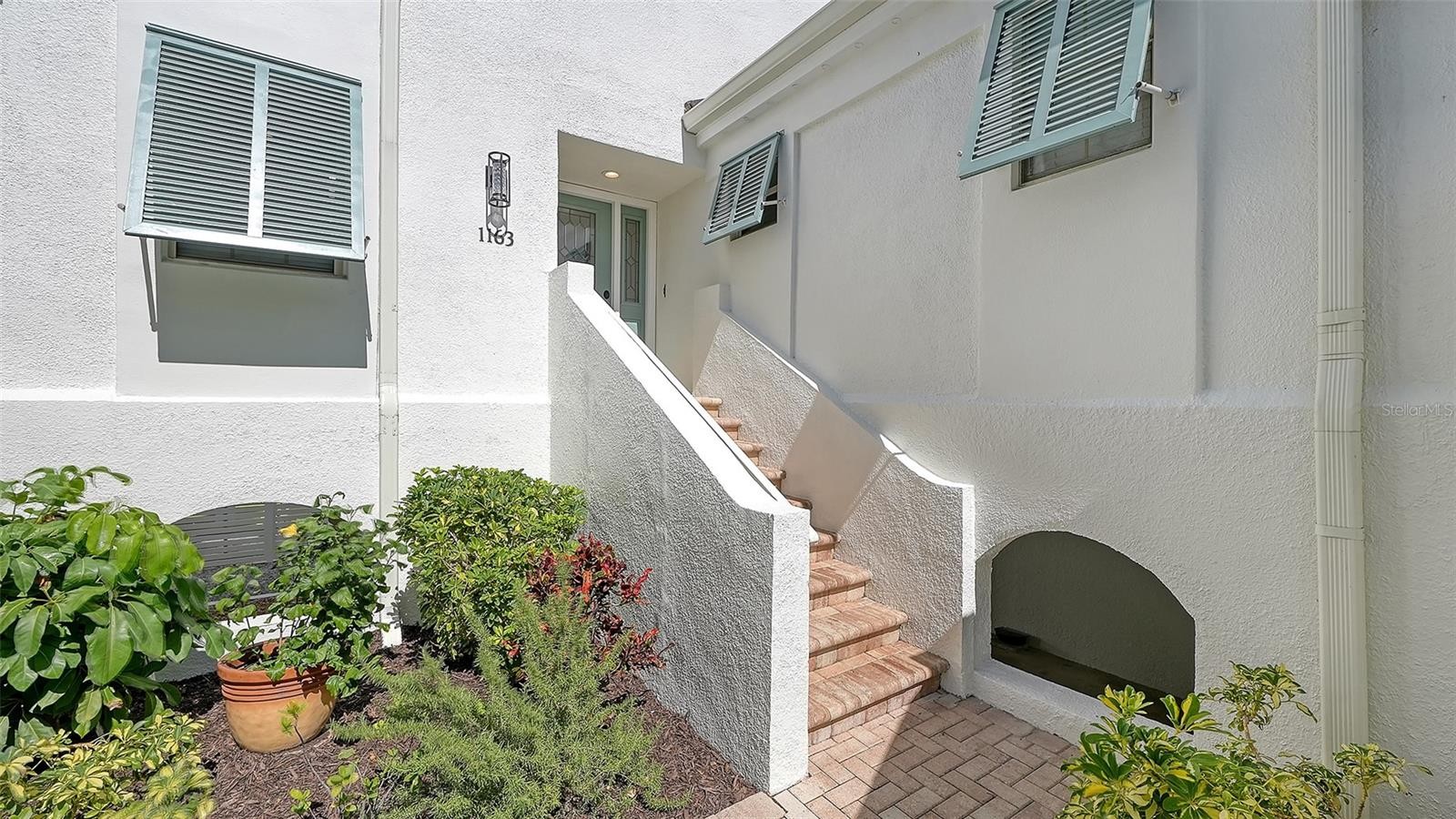 1163 COQUILLE ST #207