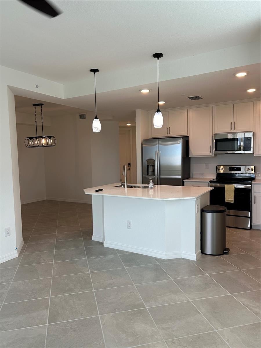 12180 WELLEN GOLF ST #201