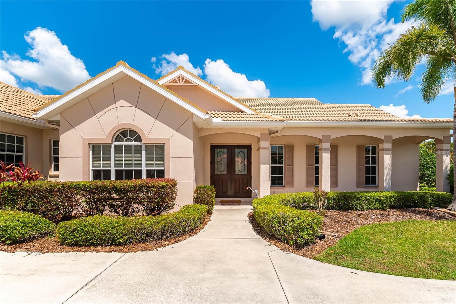 6615 BUTLERS CREST DR