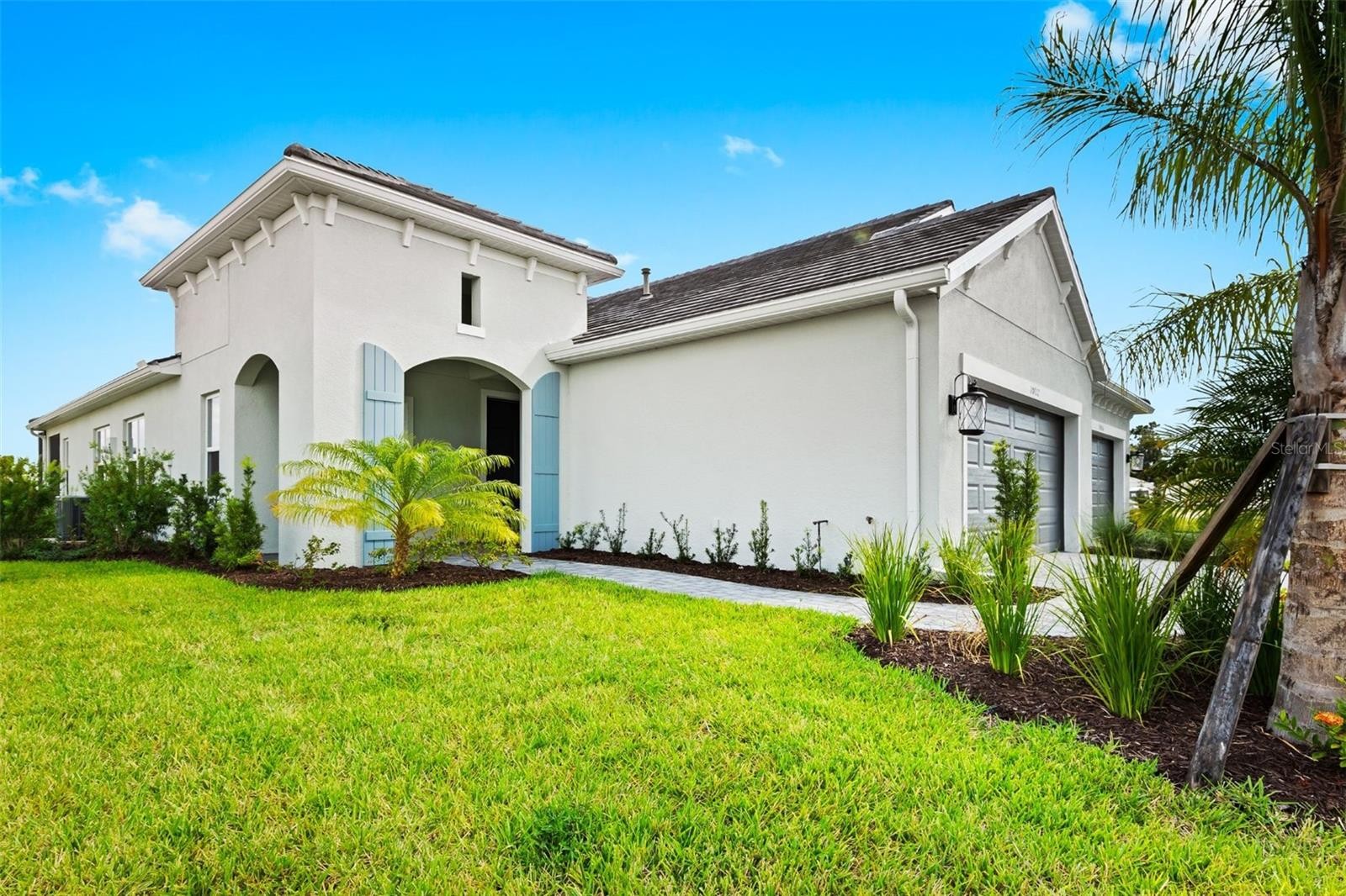 10112 LAKE WALES CIR