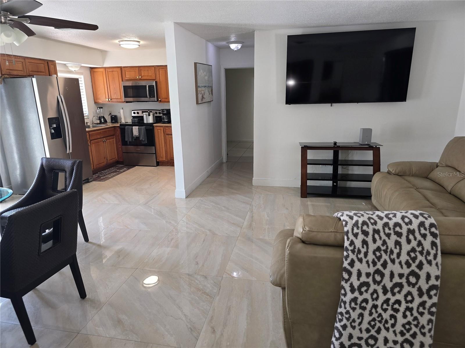 537 MELODY CIR