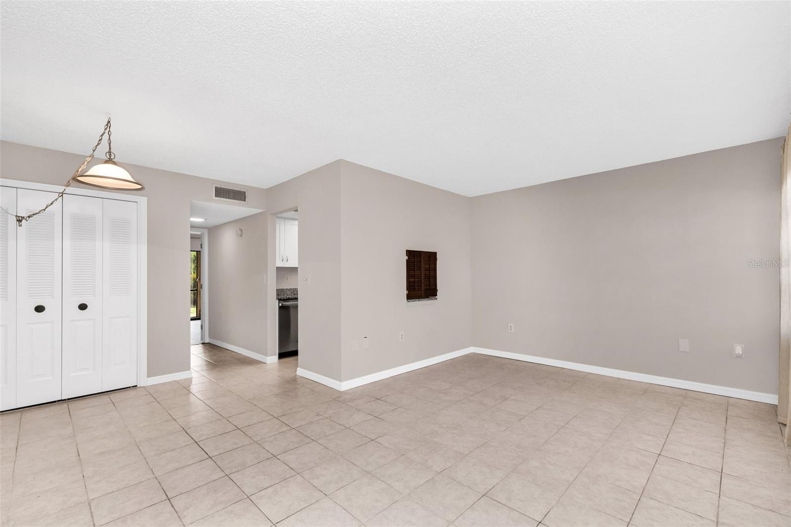 8 QUAILS RUN BLVD #4