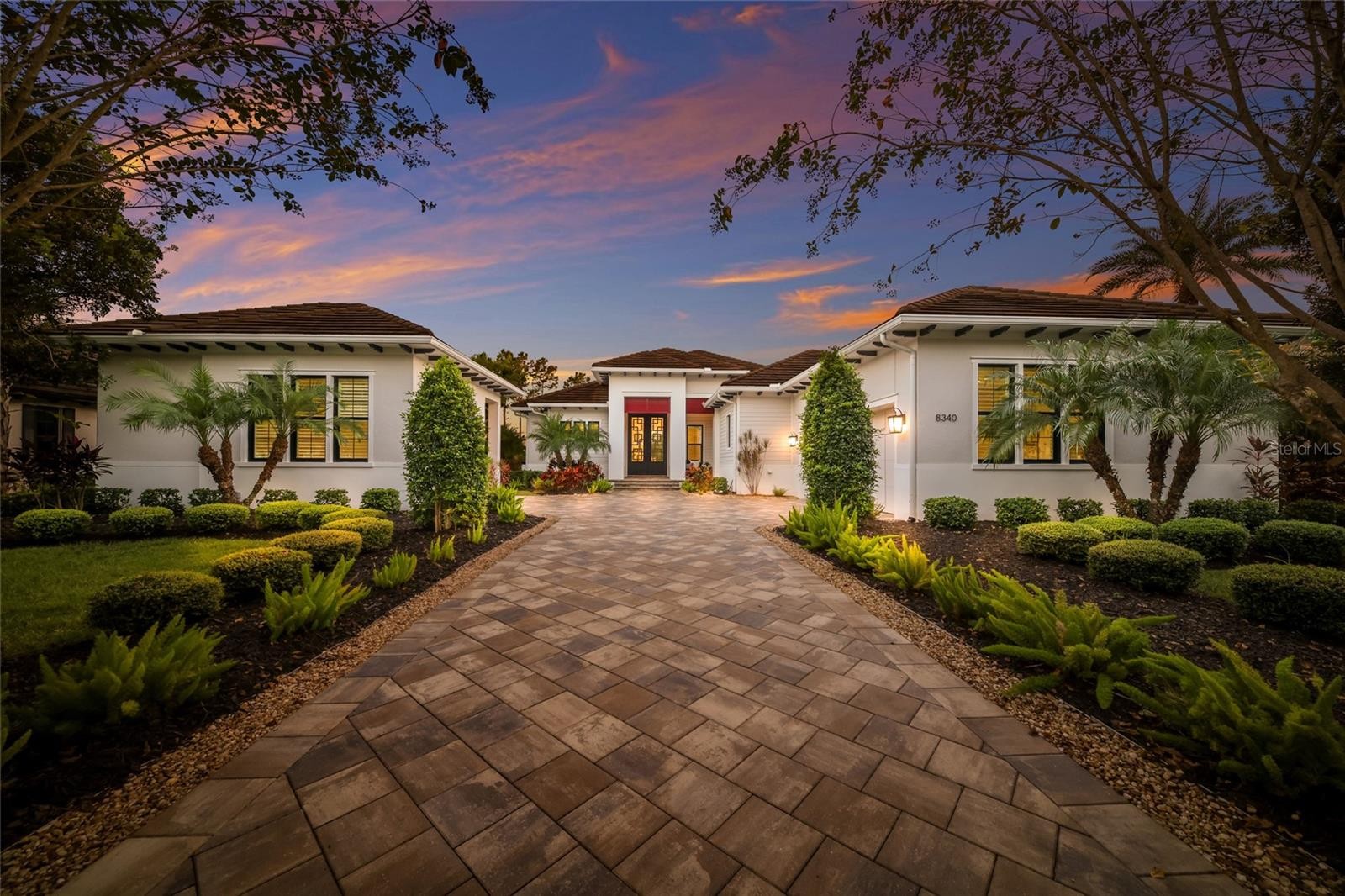 8340 CATAMARAN CIR