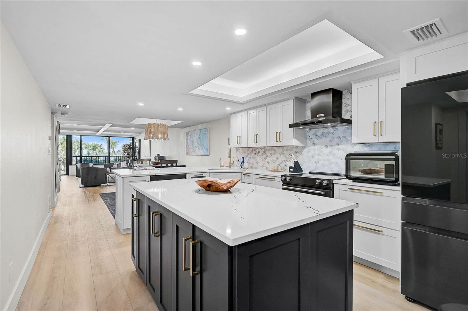 5790 MIDNIGHT PASS RD #104