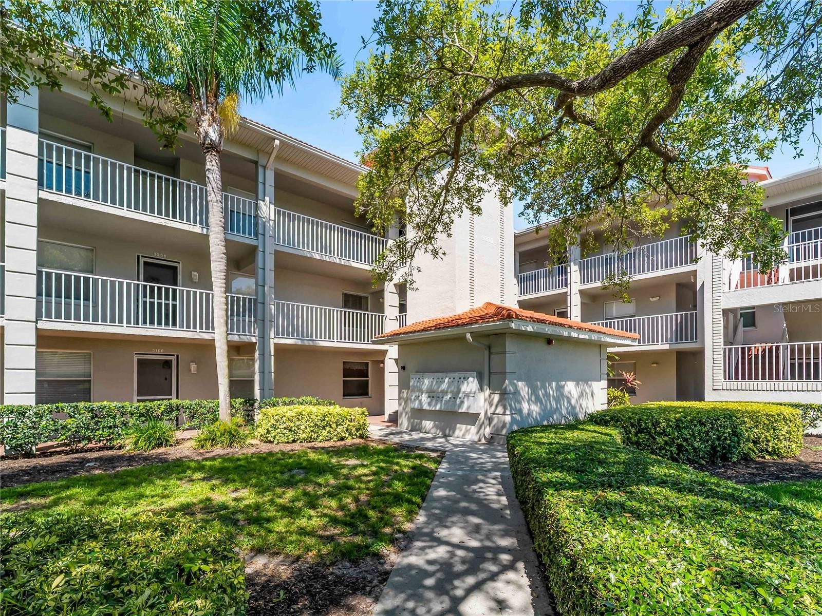 9330 CLUBSIDE CIR #3207