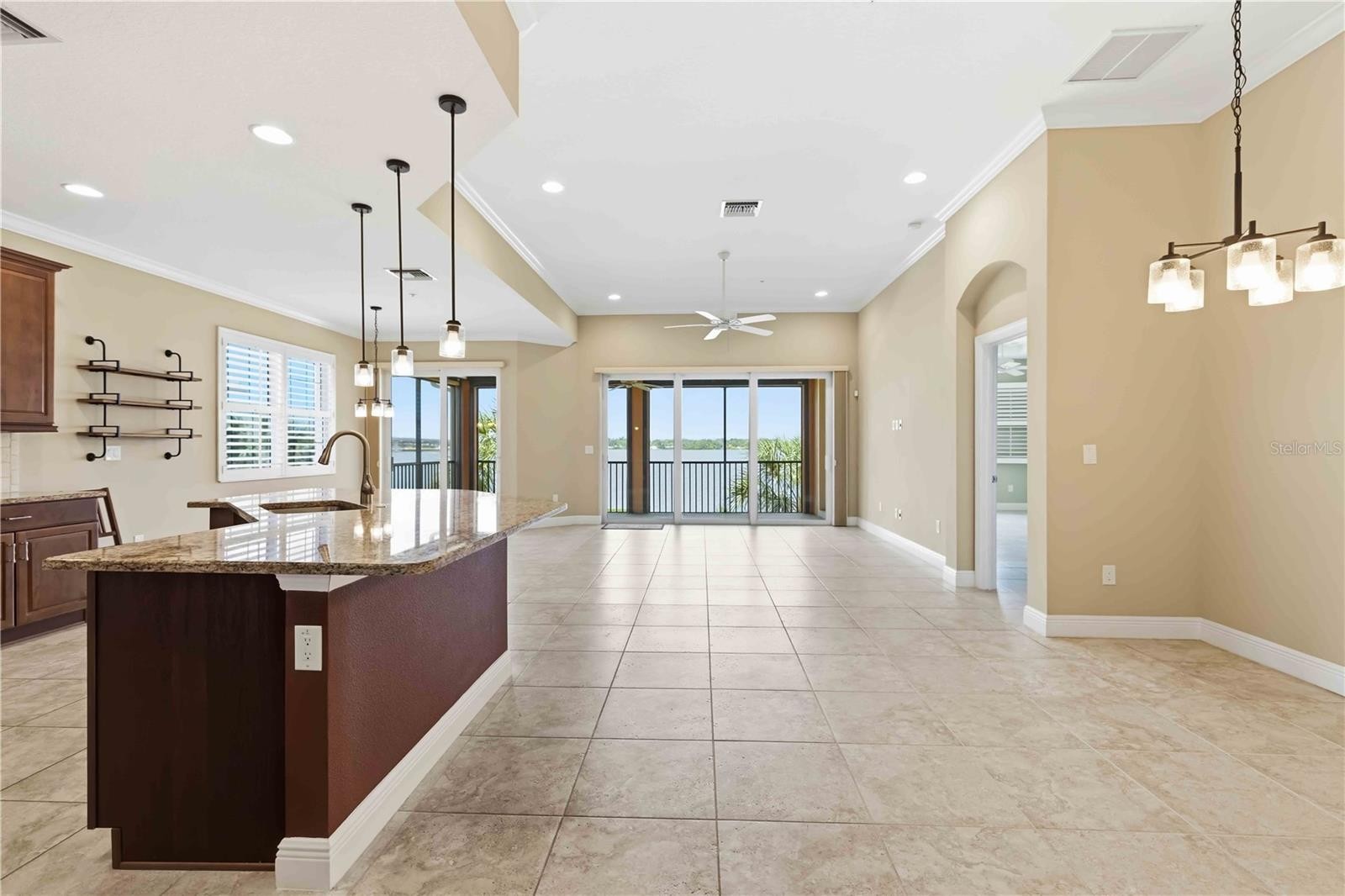 1268 RIVERSCAPE ST #C