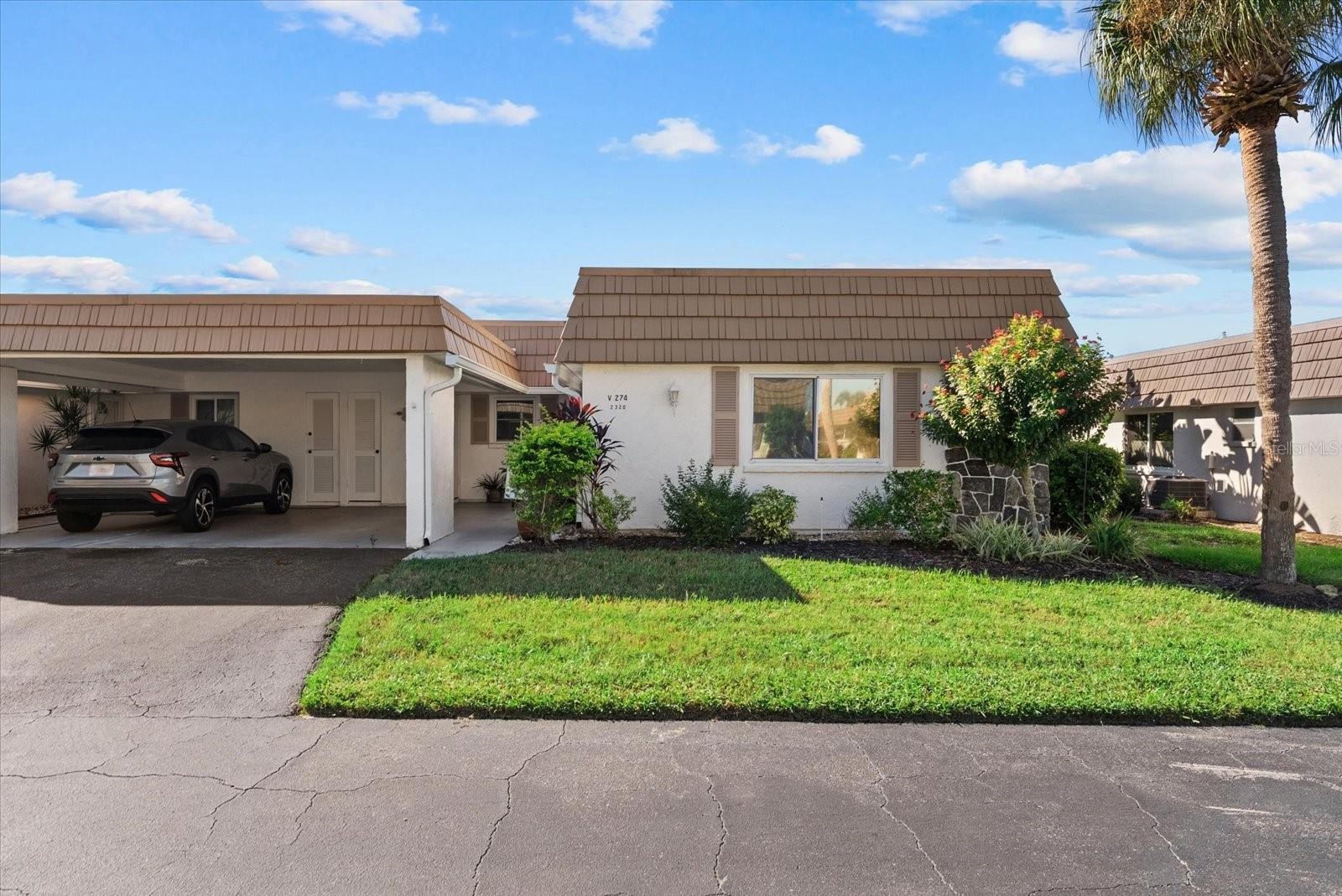 2320 AQUABLUFF PL #V274