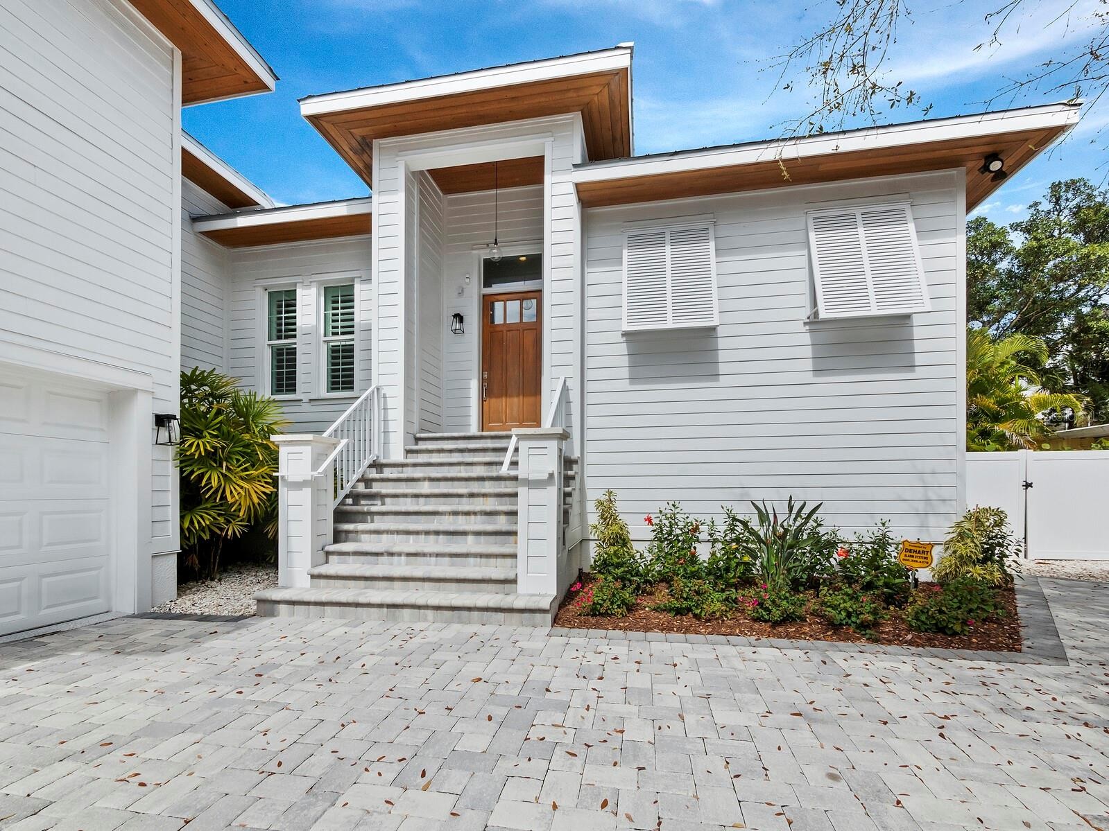 3919 ROBERTS POINT RD