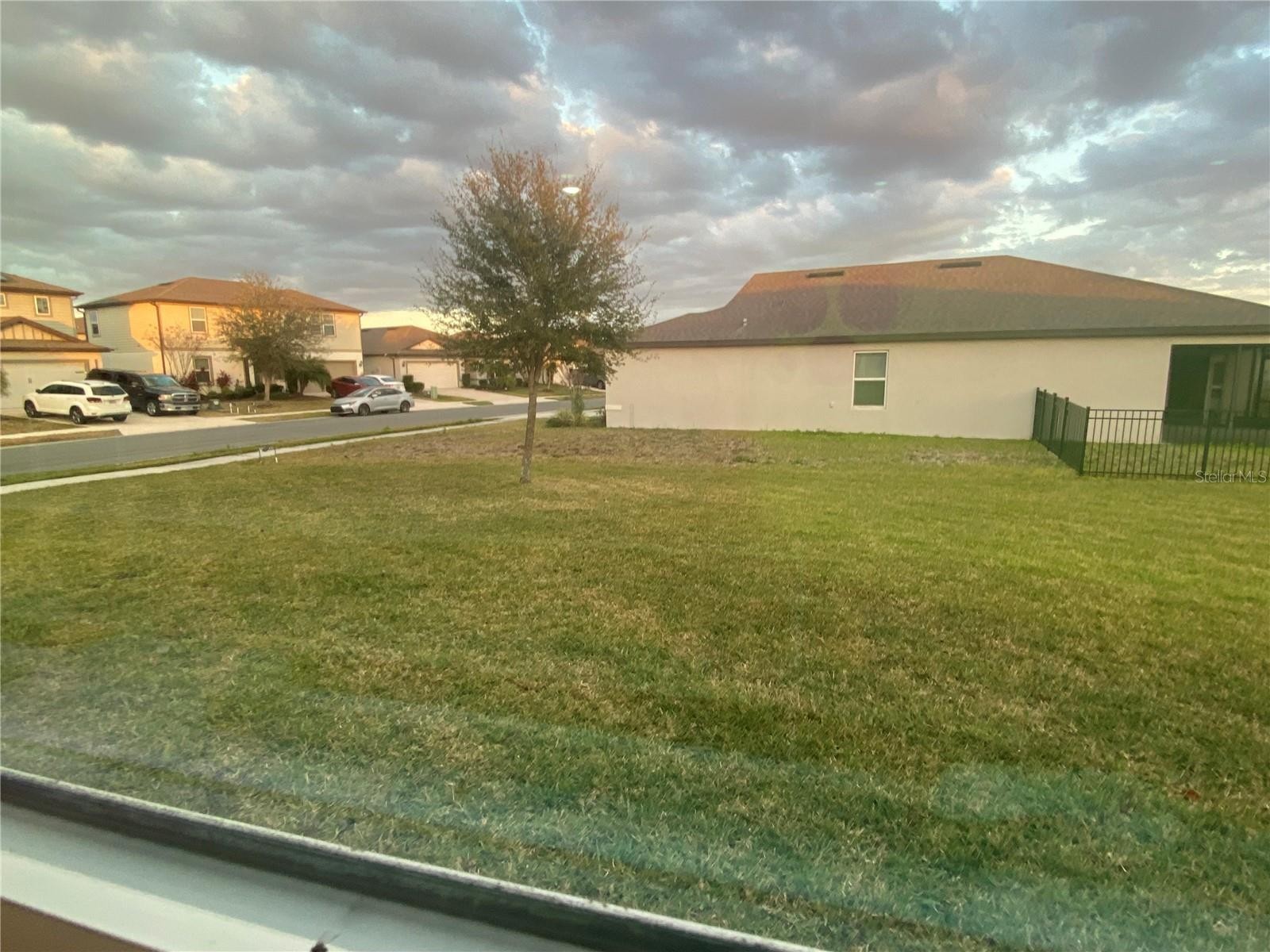 9328 ROYAL RIVER CIR