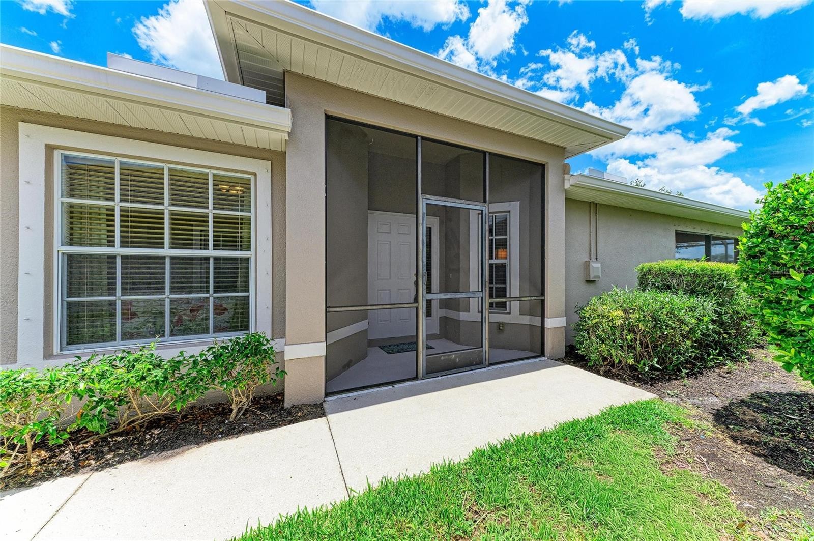 3486 LAKEWOOD BLVD