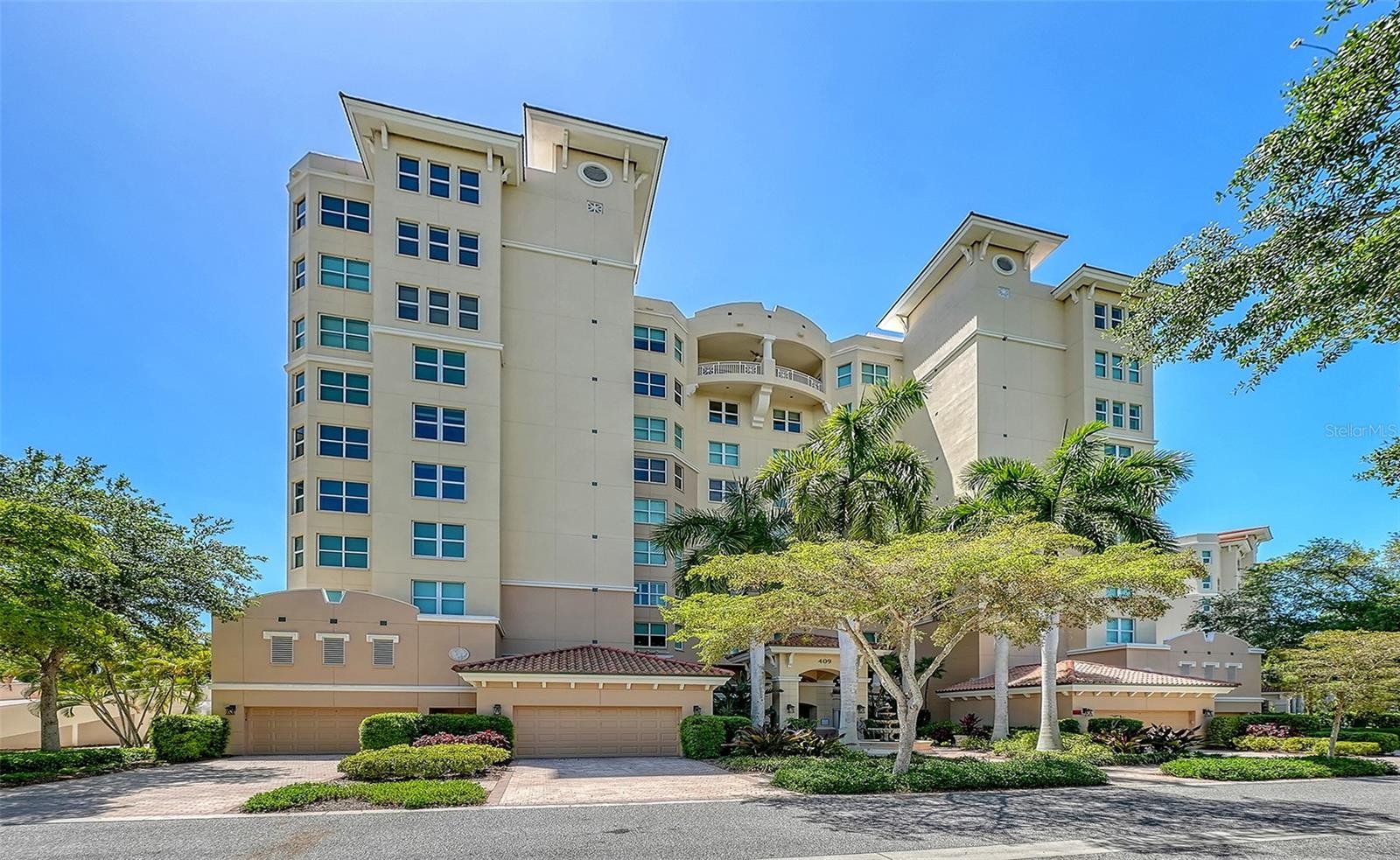 409 N POINT RD #601
