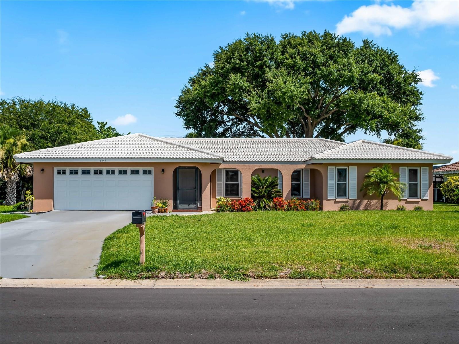 107 COROT DR