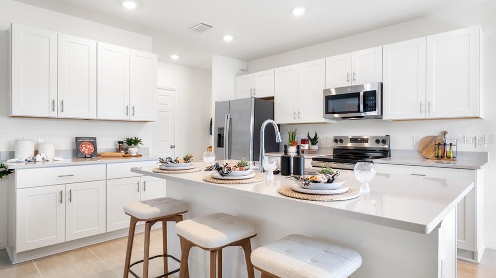 13505 CAMELOT CT